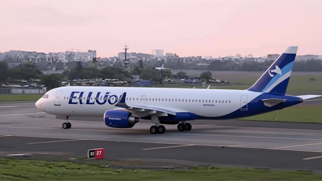 गोरखपुर एयरपोर्ट पर इंडिगो की 10 उड़ानें रद्द, यात्री हंगामा, रेलवे ने चलाईं क्लोन ट्रेनें